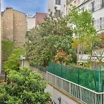 Stylish 2Br In Private Mansion At Rue De Passy
