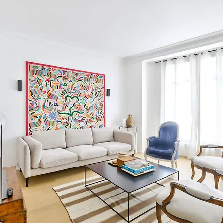 Appartamento Stylish 2br In Private Mansion At Rue De Passy Parigi